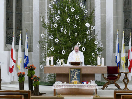 Darstellung des Herrn mit Kerzenweihe und Blasiussegen (Foto: Karl-Franz Thiede)